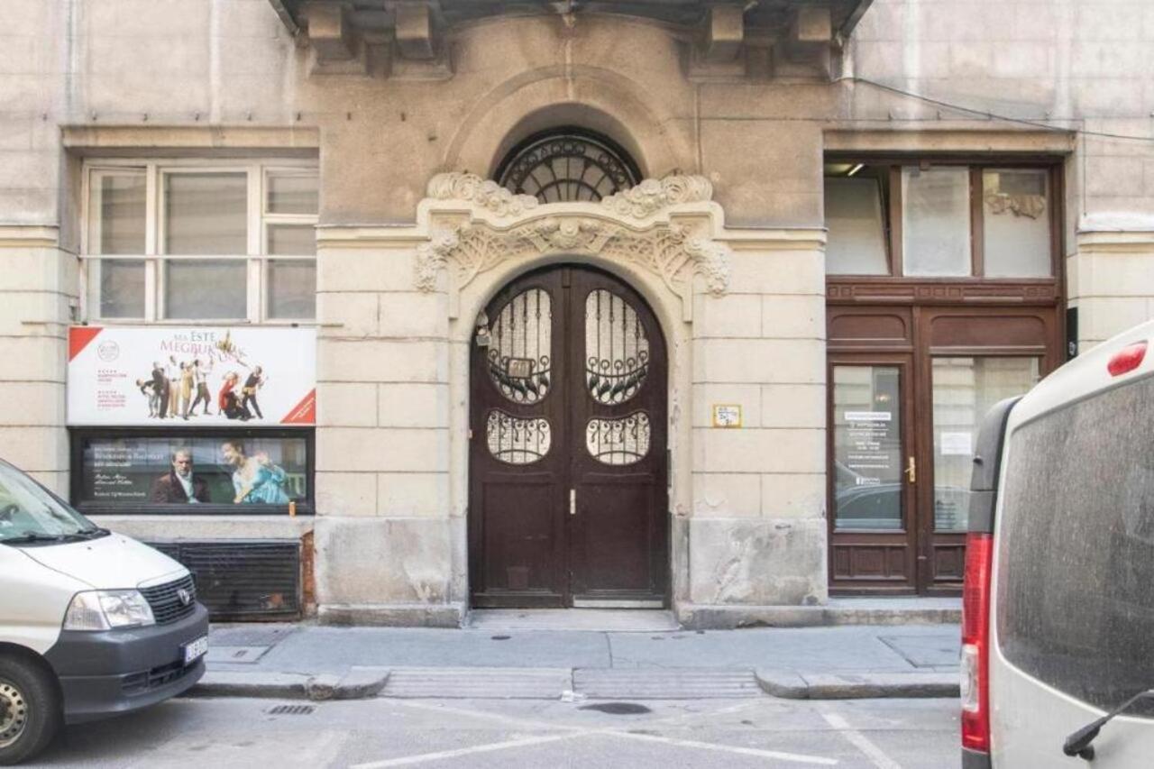 Budapest Revay Apartments Exteriör bild